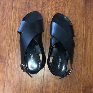 Women's slip-on sandals